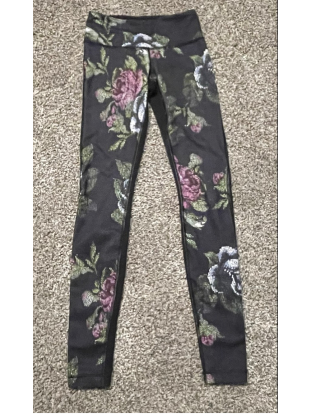 Lululemon Women’s Wunder Under Pant, Full-On Luon, Size 2, 30.5” Inseam, VGUC
